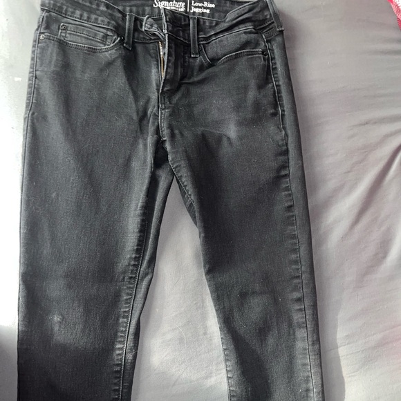 Levi black jeggings size 4m 27x32. Hardly worn - Picture 1 of 3